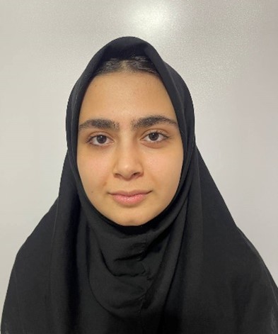 مصاحبه دانش اموز  آیلین اعتماد پایه‌ی نهم  از تبریز