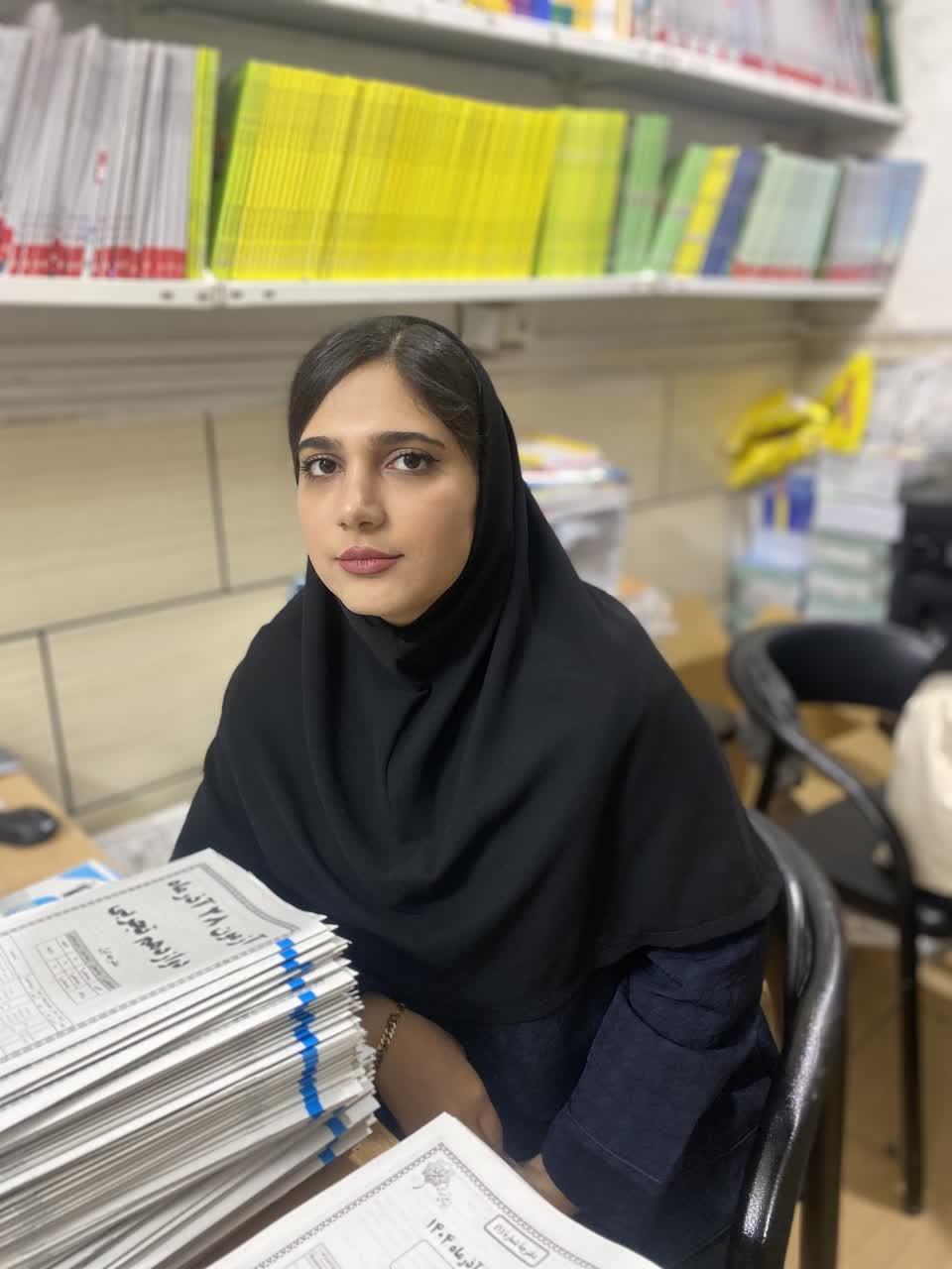 گفتگو با پشتیبان برتر فاطمه عمرانی404 بندرامام