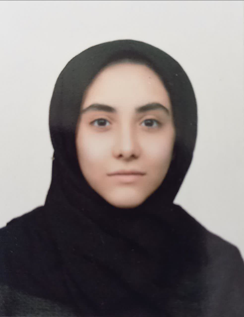 گفت و گو با نرگس سلیمانی دانش آموز پایه‌ی دوازدهم تجربی از مبارکه