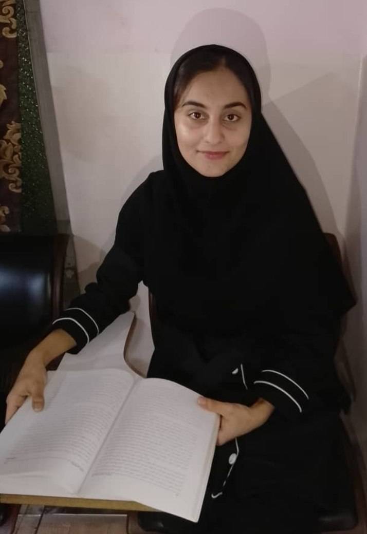 ثنا بلوچ،از قهرمان پیوستگی تا قبولی فرهنگیان از سراوان