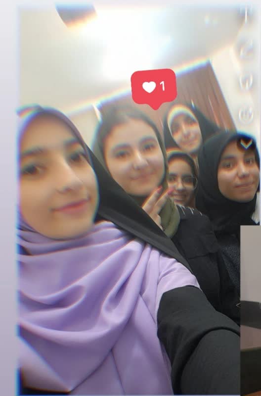 گفت و گو با متینه میردامادی پشتیبان برتر پیشرفت درسی از خمینی شهر