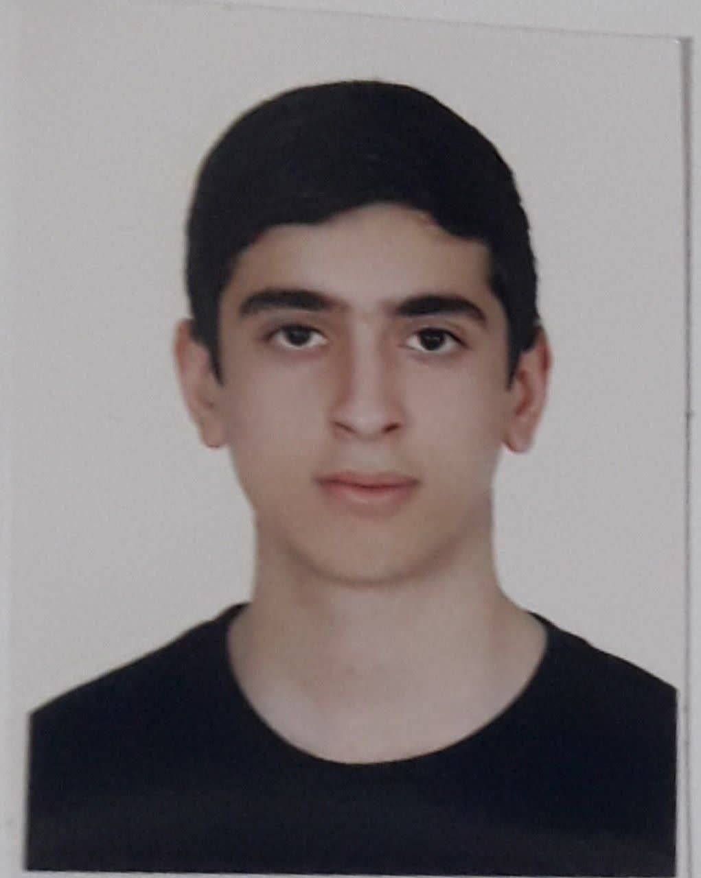 گفتگو با دانش آموز برتر پایه دهم تجربی: یوسف ملازاده از مشهد