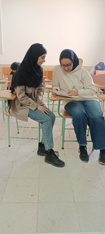 گفتگو و مصاحبه با سارا آزاد از سبزوار