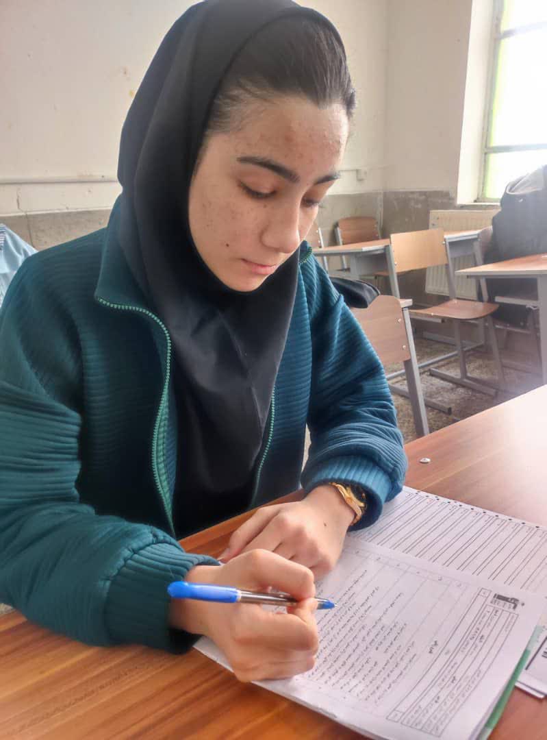 گفتگو با  فاطمه عادلخانی قهرمان تابستان