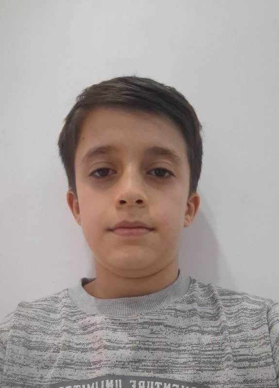 گفتگو با کیارش یحیایی پایه ششم قهرمان پیشرفت