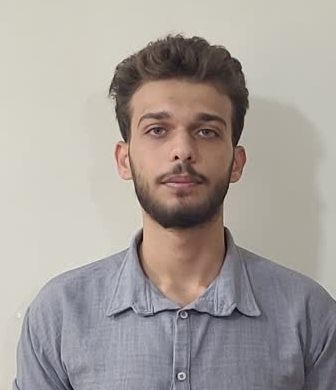 گفت و گو با مهدی عابدی قهرمان آزمون‌های مهر و آبان -12 ریاضی