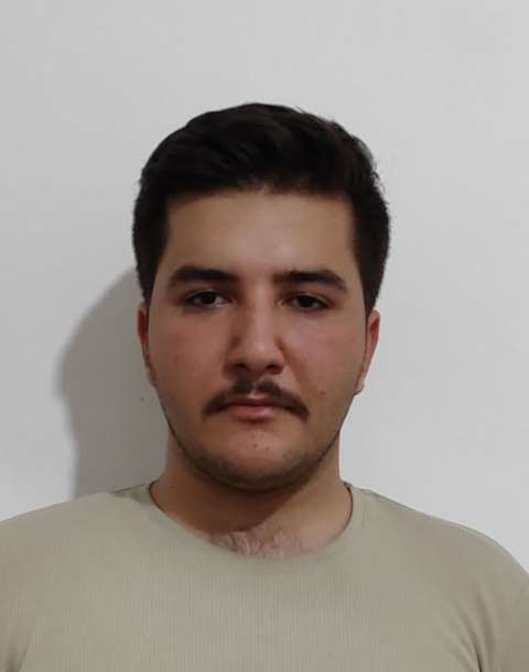 گفتگو با مانی لطیفی پشتیبان برتر قهرمان پیشرفت درسی گروه ریاضی