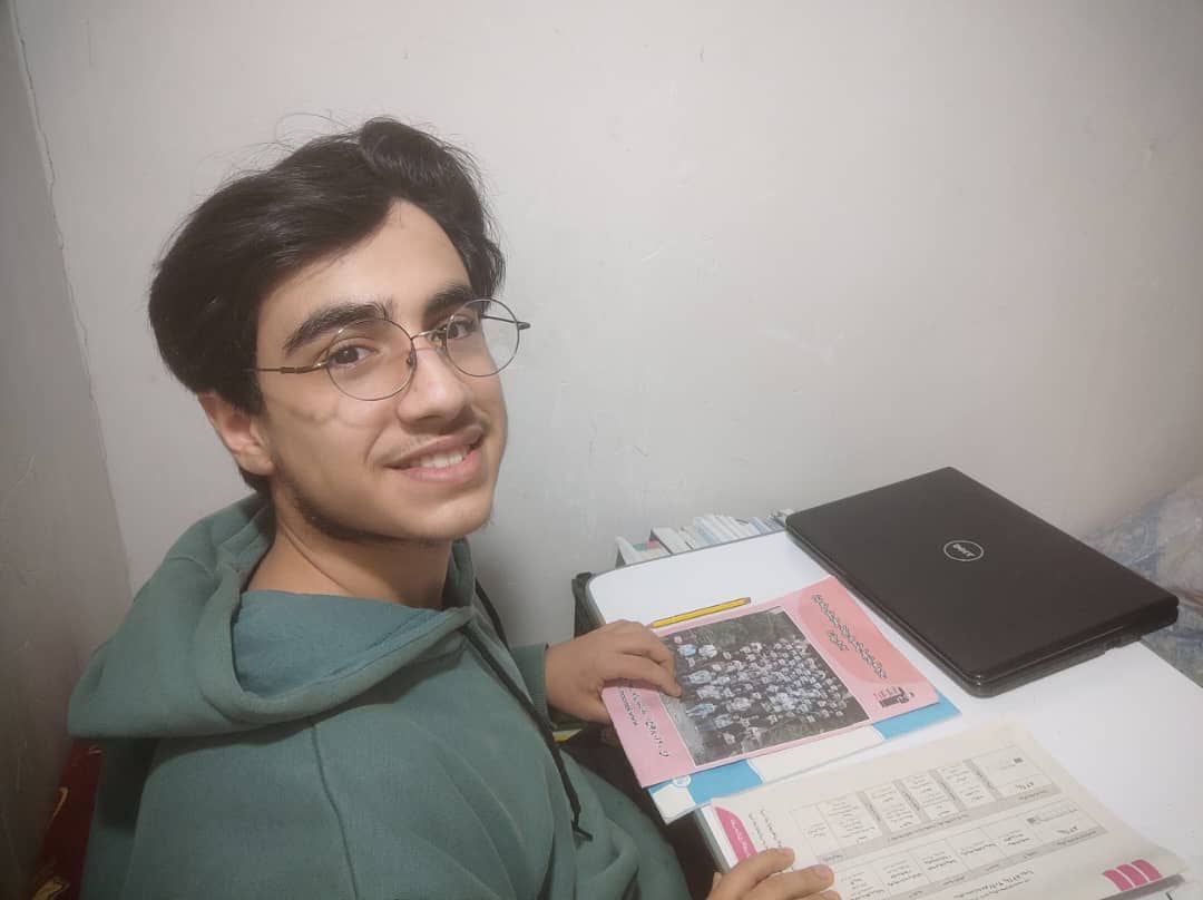 گفتگو با جلال غلامپور-دانش آموز پایه دوازدهم ریاضی