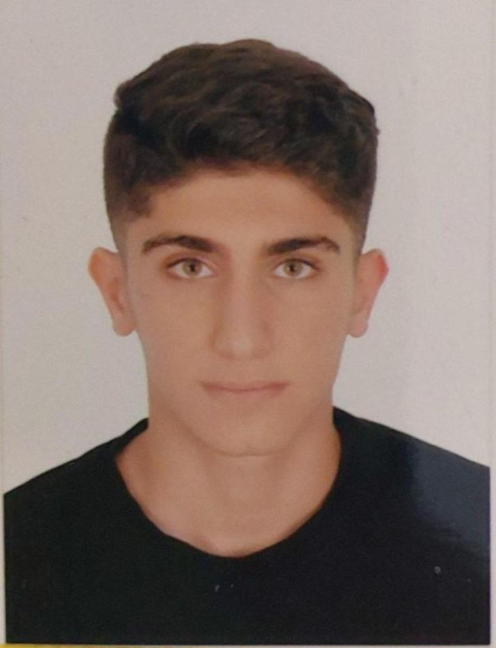 گفتگو با  امیررضا جعفری پایه یازدهم تجربی قهرمان پاییز از سنندج