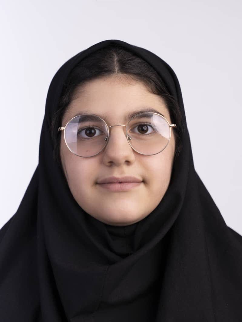 سمنتا کاظمی از روش مطالعه موفق خود در درس جامعه شناسی می‌گوید