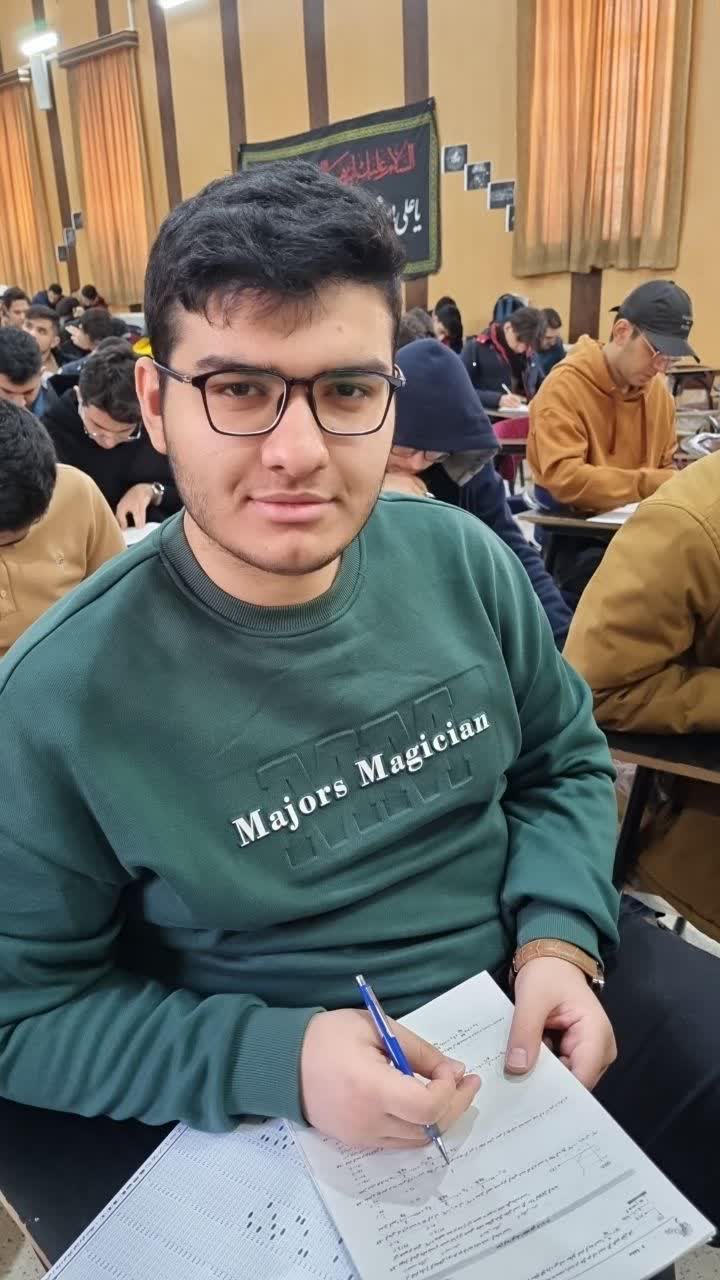 گفت و گو با مجتبی محمدی: قهرمان تابستان و پاییز از همدان