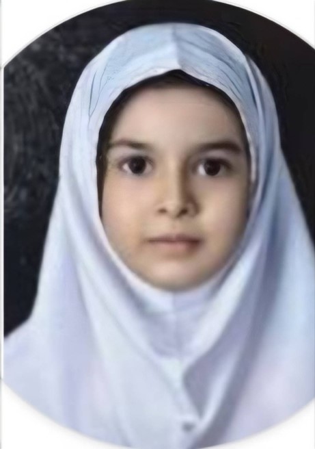 مصاحبه با  ثنا علیزاده دانش آموز  پایه‌ی ششم از  تبریز