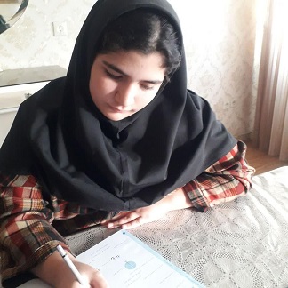 گفت و گو با ریحانه فاضلی دانش اموز پایه هشتم