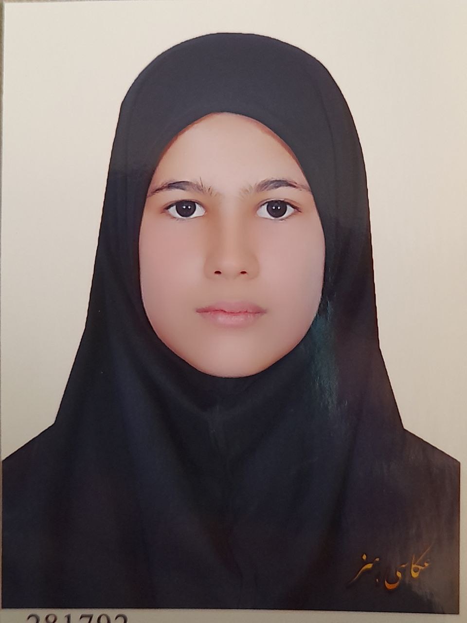 گفتگو با عسل جعفرپور ؛پایه دهم انسانی ،قهرمان پیوستگی از شیروان