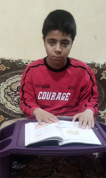 گفتگوباعرشیا سدیدی قهرمان پیشرفت پائیزپایه پنجم  ازاسفراین