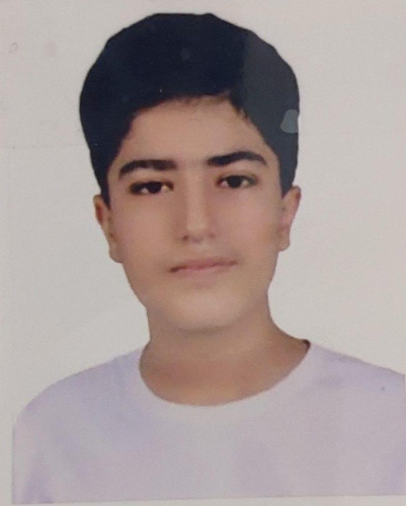 گفتگو با  پویان لطفی دوازدهم  تجربی قهرمان پاییز از سنندج