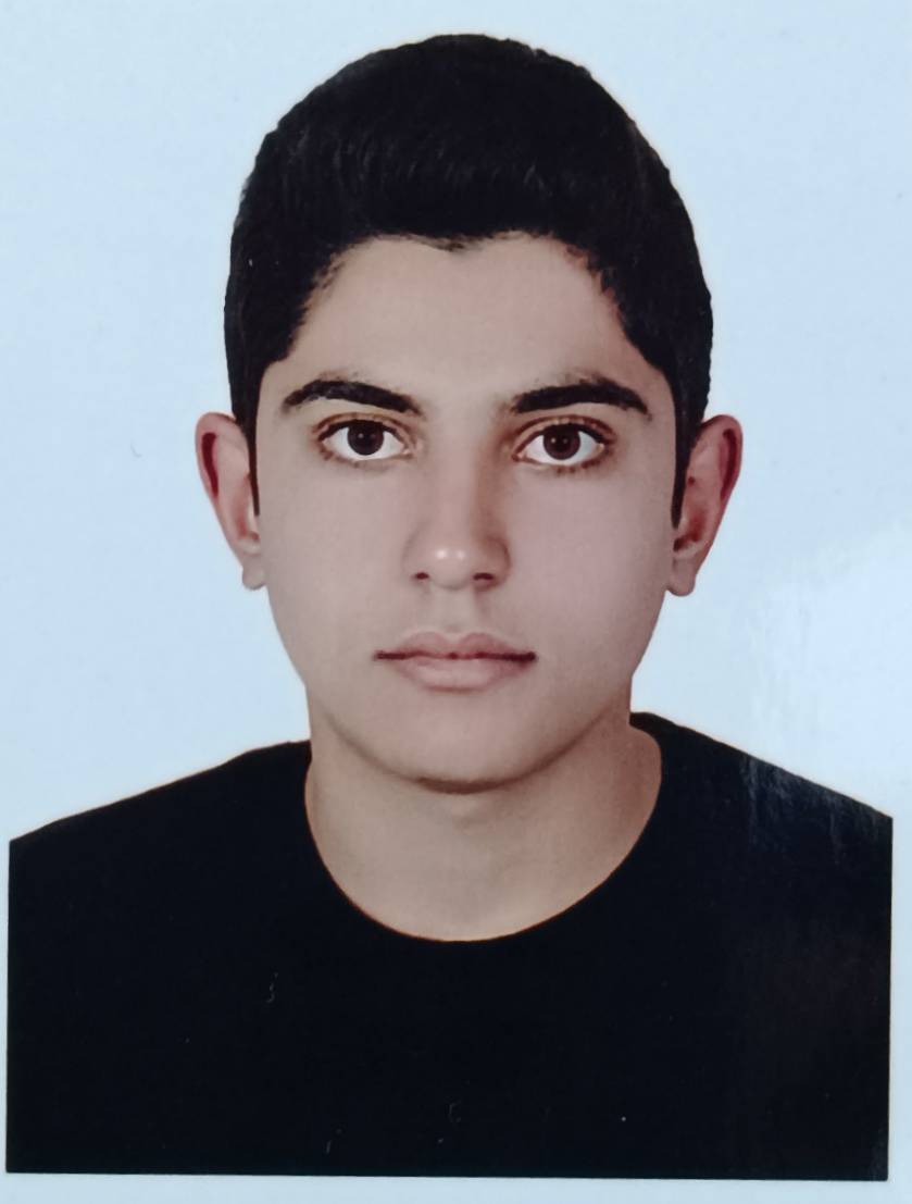 گفت و گو با: امیرحسین خالقی قهرمان پیوستگی پایه یازدهم انسانی