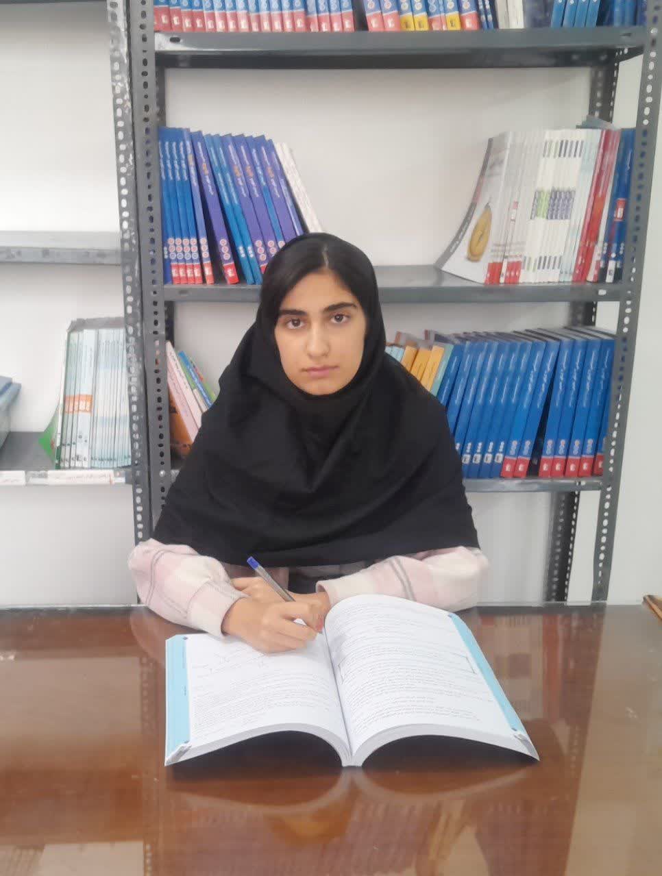 گفتگو با کیانا بسامی  قهرمان پاییز یازدهم  تجربی از گیلانغرب