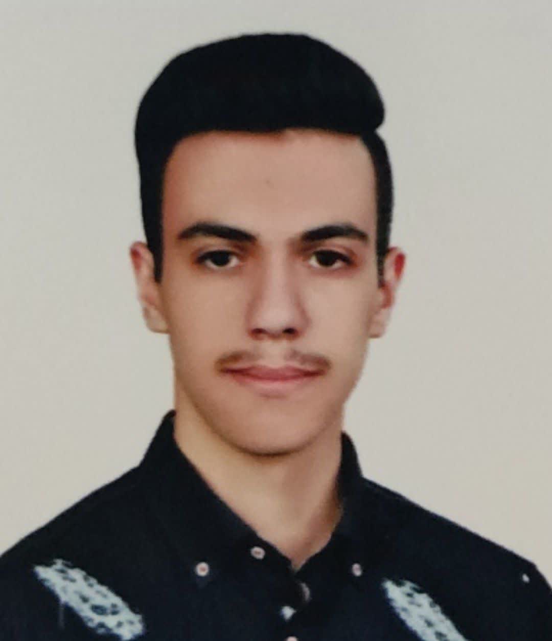 گفت و گو با دانش آموز علی رضا احمدی عضو باشگاه 500 تایی