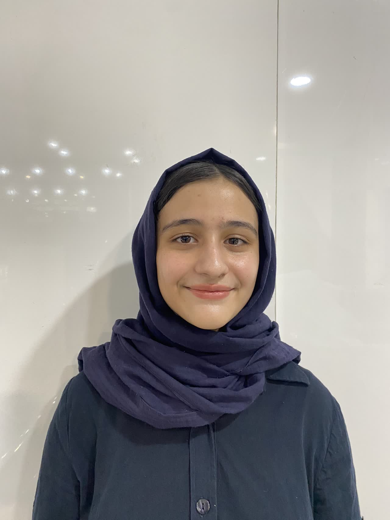 گفت و گو با پرنیا رفیعی دانش آموز مقطع هشتم