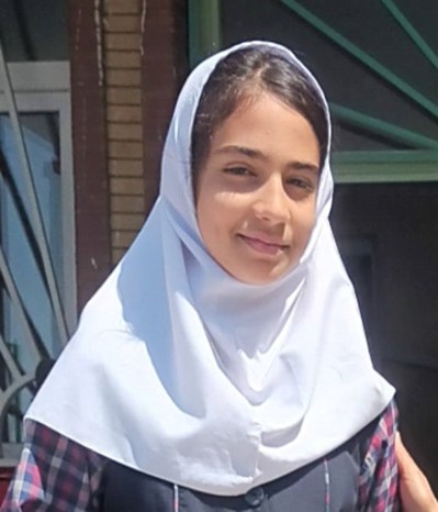 مصاحبه با  حنانه عبدالرزاقیان دانش آموز ششم از  تبریز