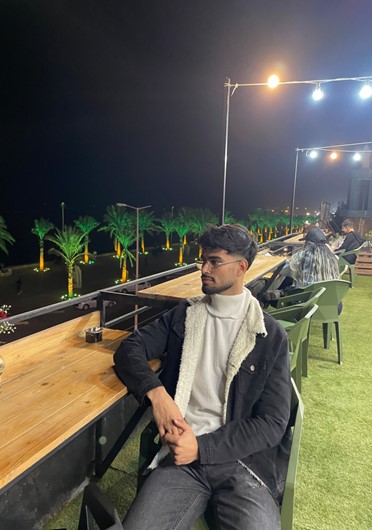 گفت وگو با محمدامین سبزی؛قبولی کنکور تجربی از دلوار