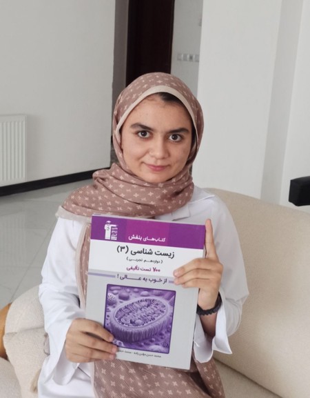 گفتگو با مهرنوش صالحی پایه 12تجربی قهرمان پیوستگی در پائیز