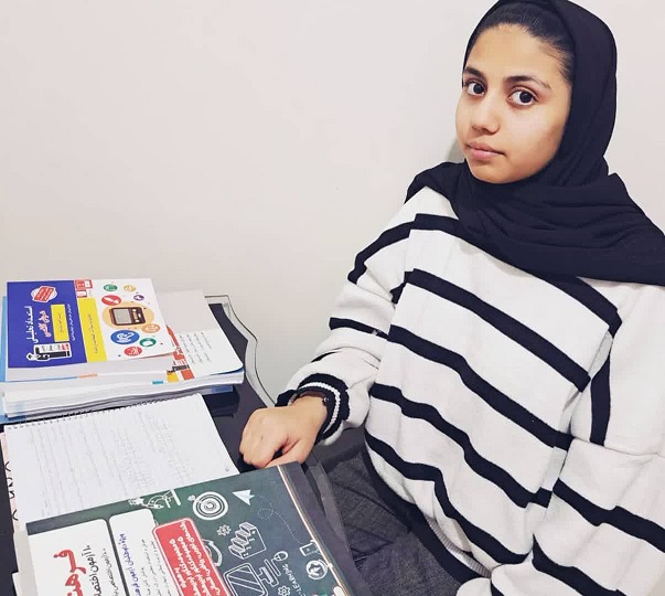 گفتگو با فاطمه بینوا-دانش آموز پایه دوازدهم انسانی