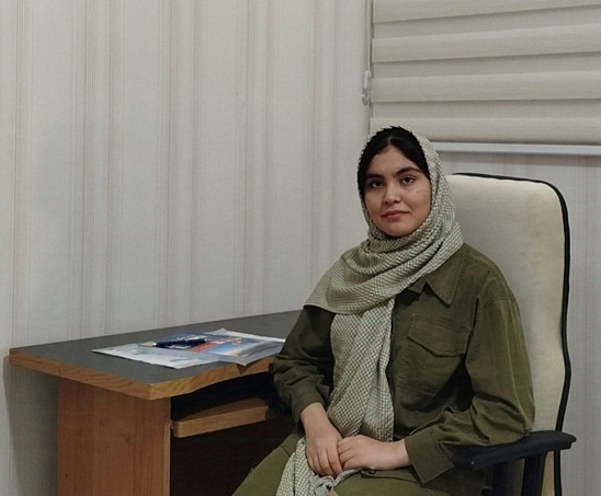 گفت وگو با معصومه محمدی قهرمان مهر ماه یازدهم تجربی از میانه