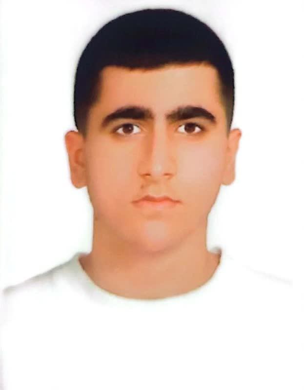 گفت و گو با اهورا آدیتی: دانش آموز پایه یازدهم تجربی