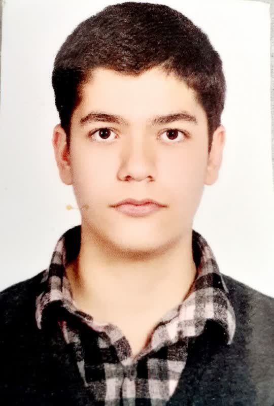 سید آرش میر معینی یازدهم تجربی قهرمان پیشرفت