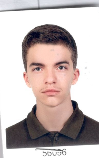 گفت و گو با متین کیانی دانش آموز پایه دهم تجربی