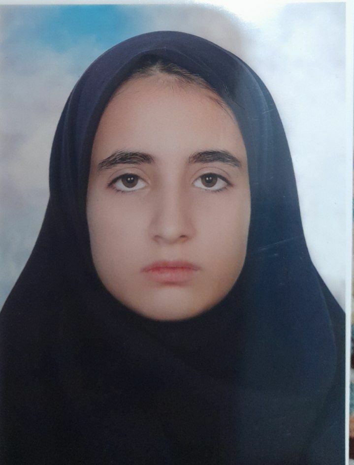 گفتگو با نرگس حسینی پایه هشتم از قهرمانان تابستان از شیروان