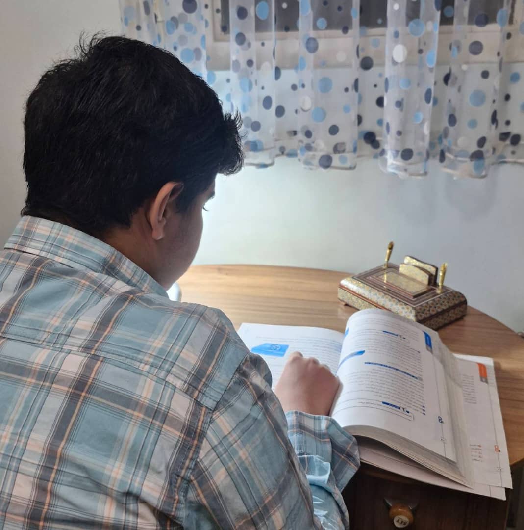 مصاحبه با علی زاهد؛ دانش‌آموز پایه نهم از شیراز