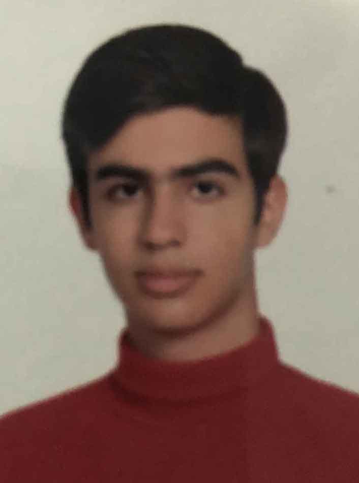 گفت و گو با کارن رحیمی پور دانش آموز پایه یازدهم تجربی