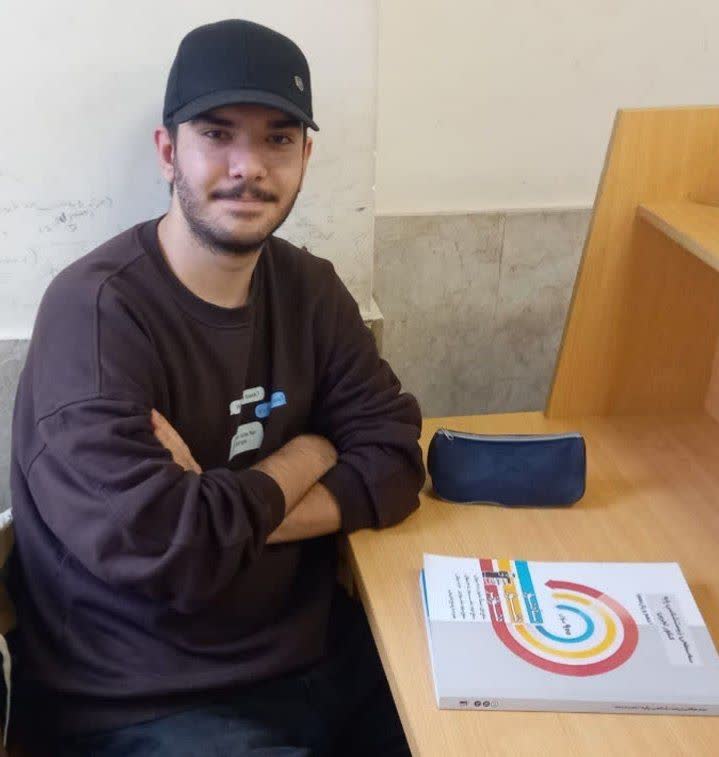 قهرمان پاییز:گفتگو با محمدمهدی حسین پور پایه دوازدهم ریاضی