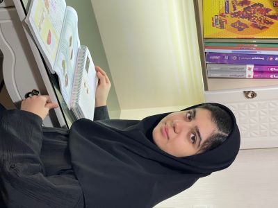 گفتگو با الینا دمساز قهرمان پیشرفت دوازدهم تجربی از شهرکرد