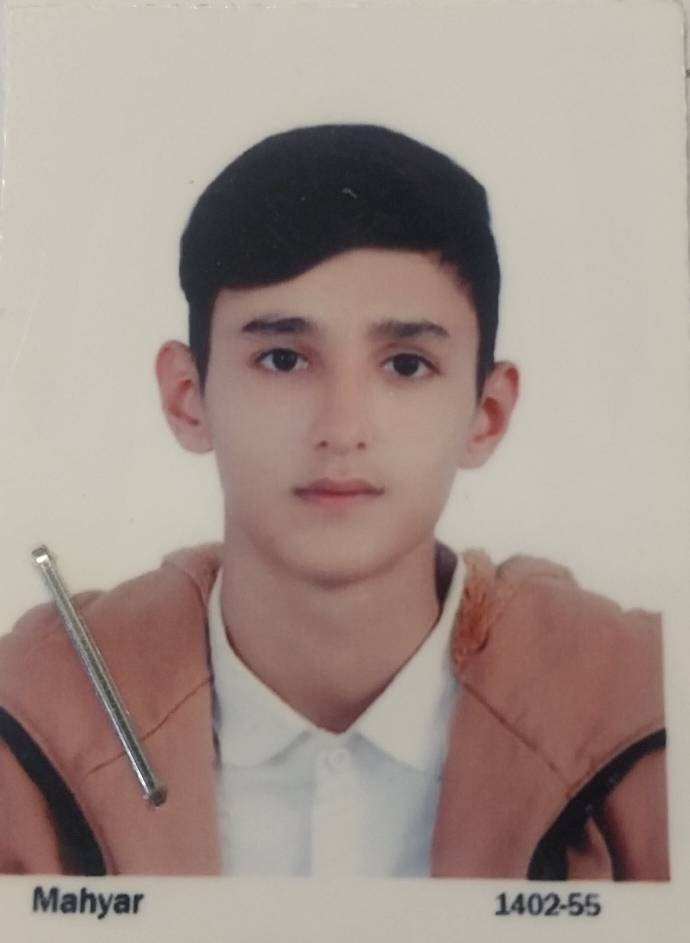 گفت وگو با امید بهزاد پور قهرمان پیوستگی پایه دوازدهم تجربی