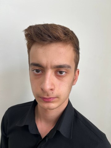 قهرمان پیوستگی، مهرداد طبرستانی دانش آموز مقطع دوازدهم تجربی