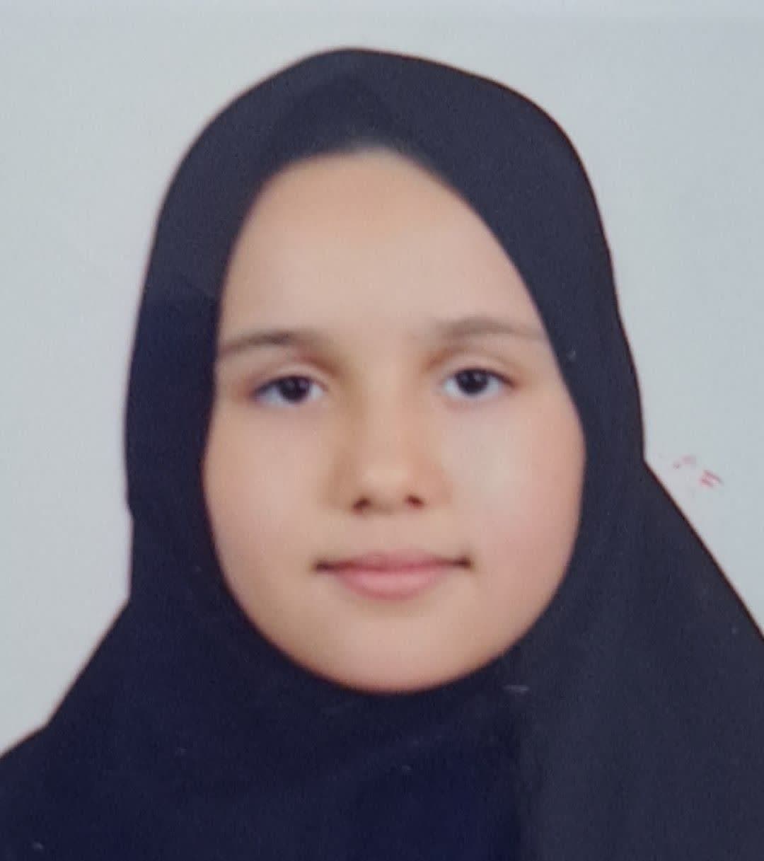 گفت وگو با زهرا اسفندیاری پایه  دوازدهم تجربی قهرمان پیشرفت