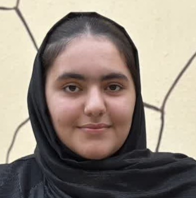 گفت و گو با قهرمان پیشرفت: آتنا میانچقانی پایه یازدهم تجربی