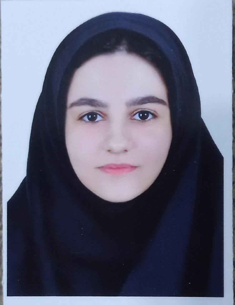 گفت و گو با قهرمان پیشرفت: پرنیان محمودی پایه یازدهم تجربی