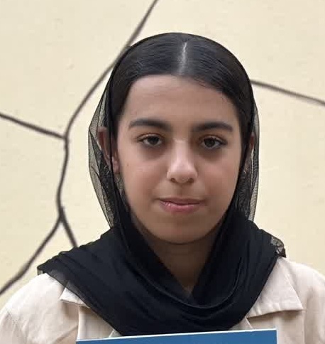 گفت و گو با ستایش پیر حمید آبادی: دانش آموز تلاشگر یازدهم تجربی