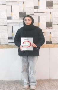 گفتگو با رونیکا ریاحی قهرمان پیشرفت دوازدهم ریاضی از شهرکرد