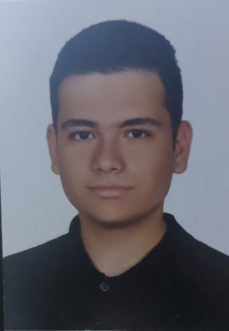 گفتگو با سروش هزار جریبی دانش آموز پرتلاش پایه دهم ریاضی