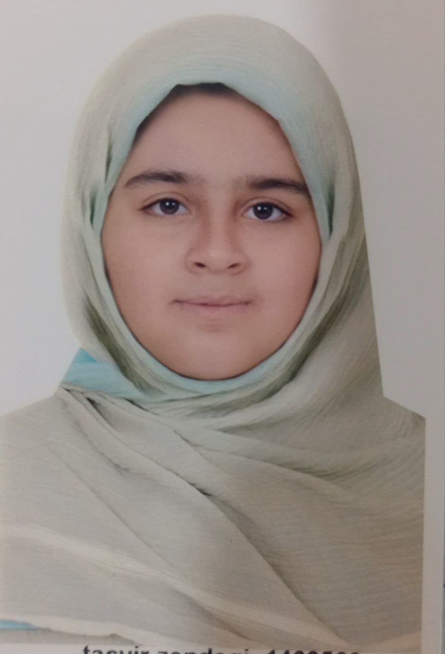 گفت و گو با پانیا موسویان دانش آموز مقطع دوازدهم ریاضی