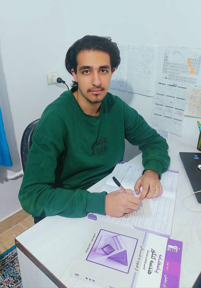 مصاحبه با پارسا مقیسه،قهرمان پیشرفت درسی