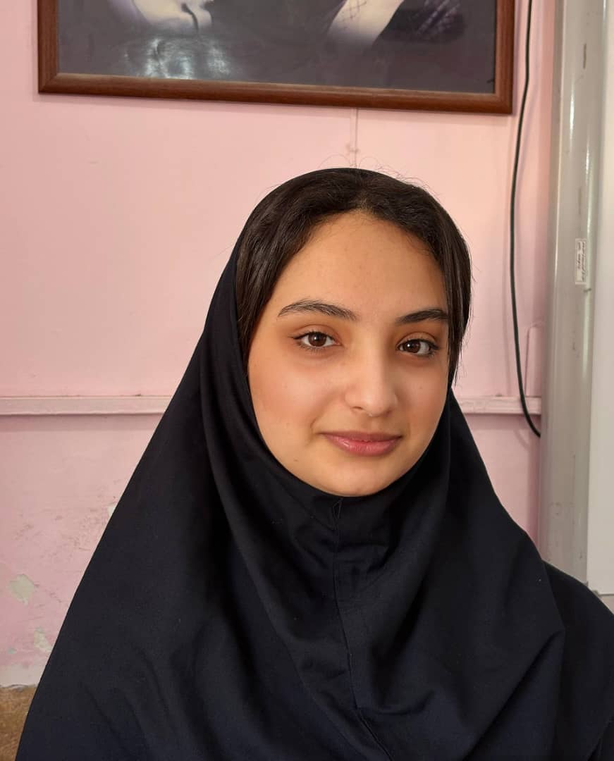 گفتگو با یسنا خیاط قهرمان پیشرفت از بندر کنگان