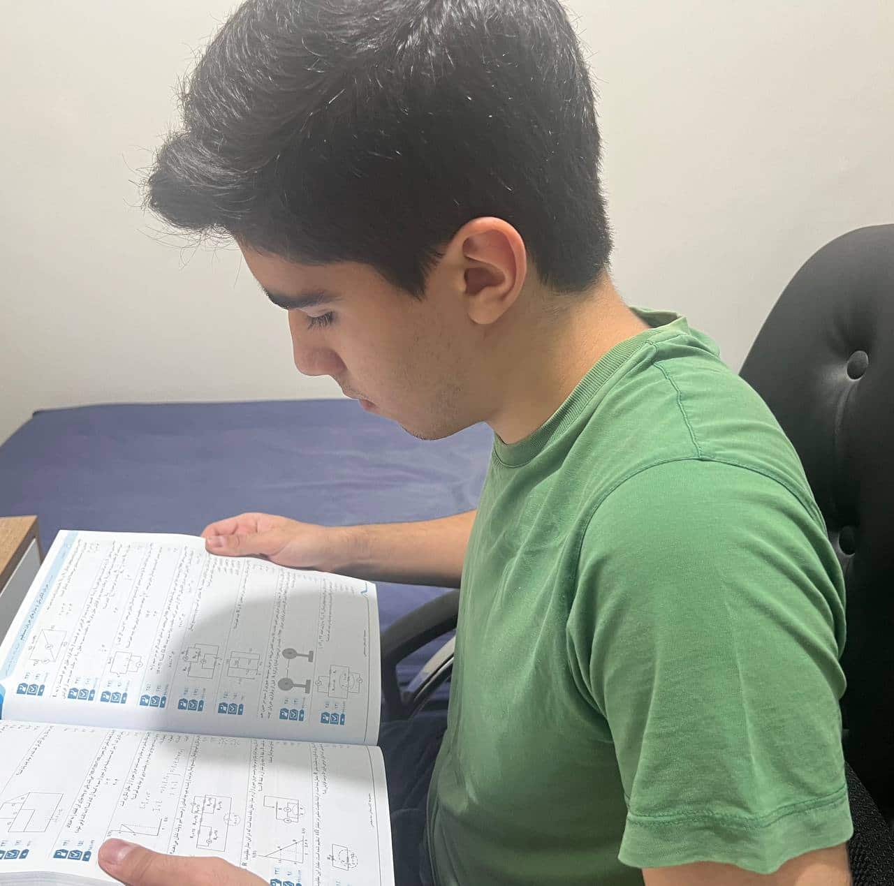 مصاحبه با پارسا اخوان قهرمان پیوستگی