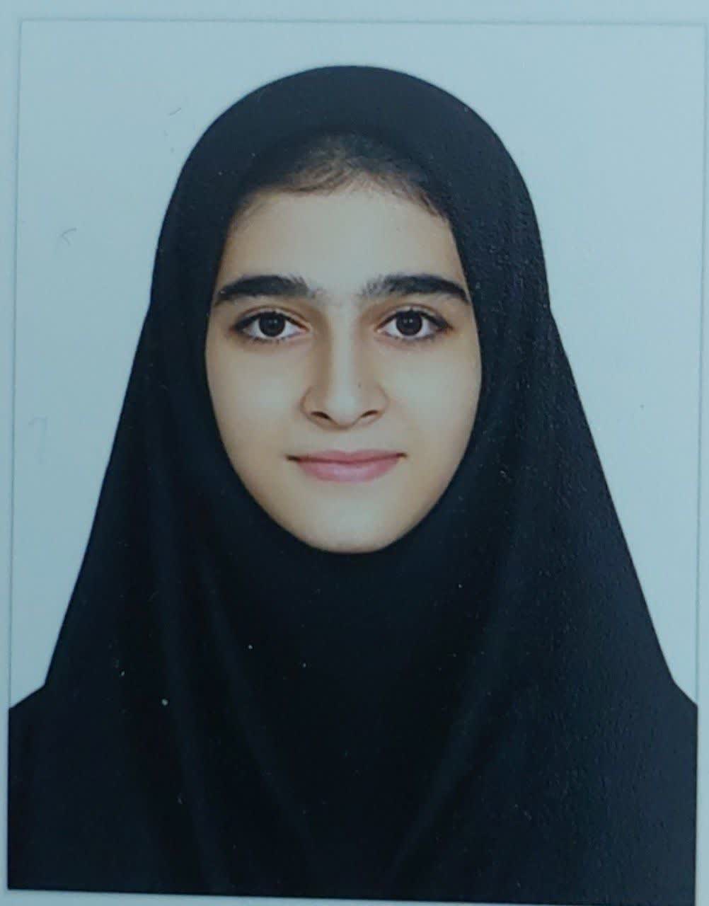 گفتگو با اتاناز کیان پور دانش اموز برتر از شاهین شهر